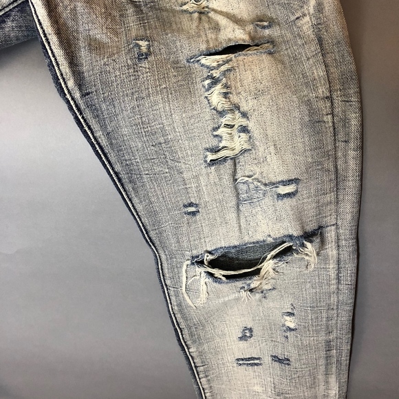EXPRESS Men's Distressed Jeans "Zach" - Picture 4 of 8